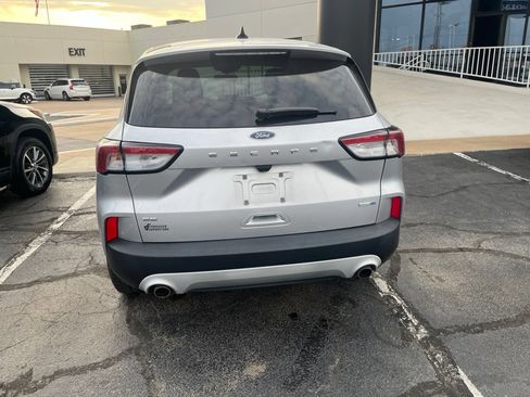 Used 2020 Ford Escape SE AWD/4WD image 3
