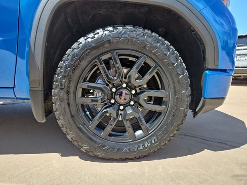 Used 2023 GMC Sierra 1500 Elevation RWD image 10