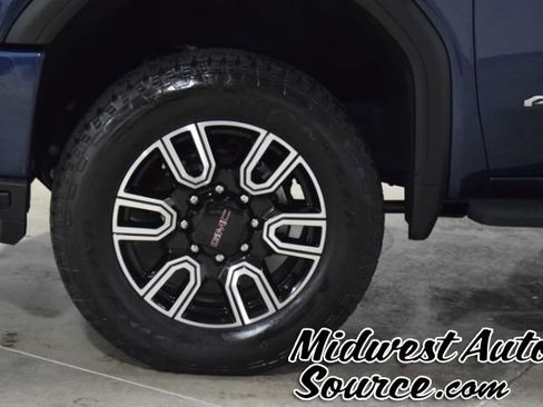 Used 2022 GMC Sierra 2500 AT4 w/ AT4 Premium Plus Package image 8