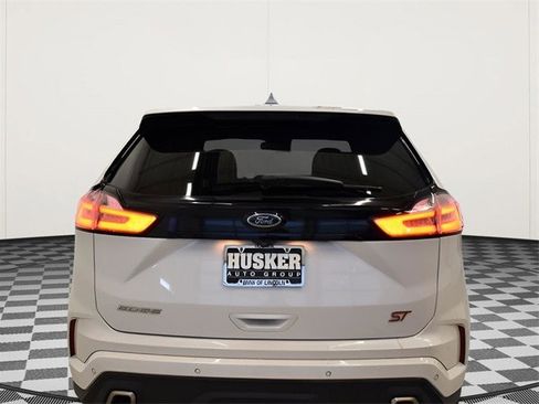 Used 2019 Ford Edge ST w/ Equipment Group 401A image 7