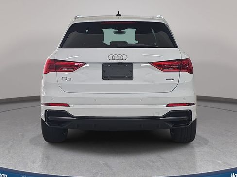 Used 2021 Audi Q3 2.0T Premium w/ Convenience Package AWD/4WD image 8