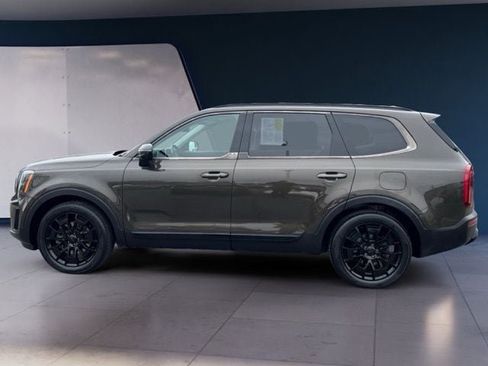 Used 2021 Kia Telluride SX w/ SX Prestige Package image 2