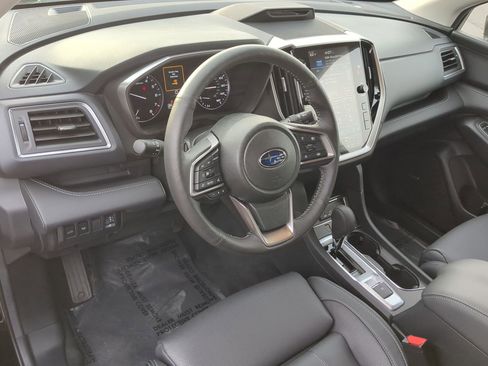Used 2024 Subaru Ascent Limited w/ Technology Package image 9