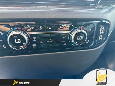 Used 2024 GMC Sierra 1500 Elevation AWD/4WD image 18