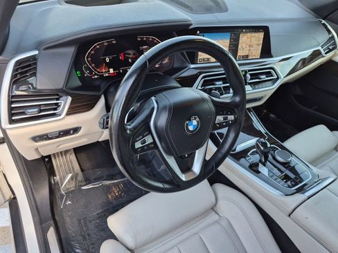 Used 2021 BMW X5 xDrive40i w/ Premium Package 3 AWD/4WD image 10