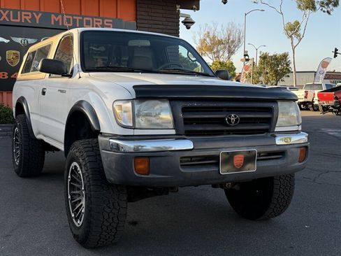 Used 1999 Toyota Tacoma 4x4 Regular Cab image 31