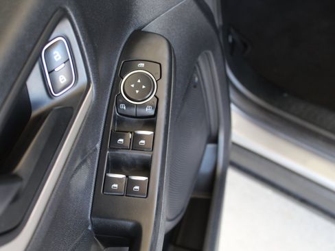 Used 2022 Ford Escape SE AWD/4WD image 26
