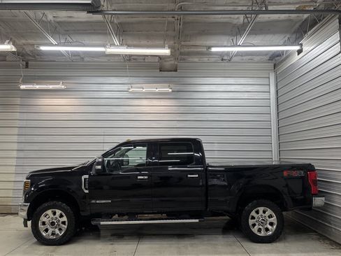 Used 2018 Ford F250 Lariat w/ Lariat Ultimate Package image 8