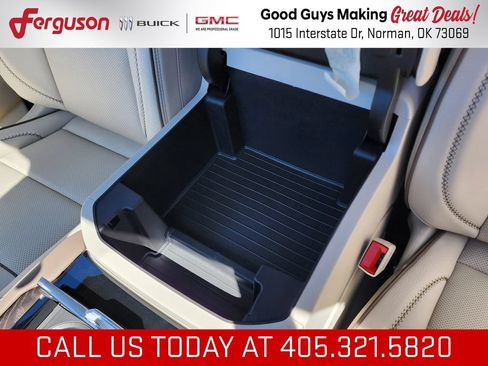 New 2026 GMC Yukon Denali w/ Denali Reserve Package AWD/4WD image 38