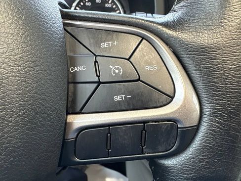 Used 2022 Jeep Renegade Limited w/ Sun, Sound & Wheels Group AWD/4WD image 20