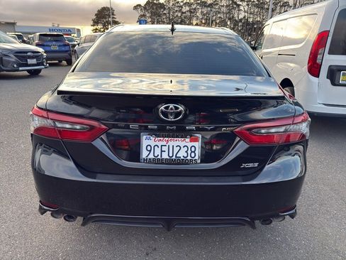 Used 2022 Toyota Camry XSE image 4