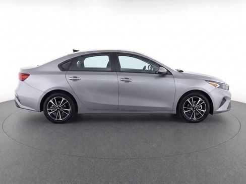 Used 2024 Kia Forte LXS FWD image 8