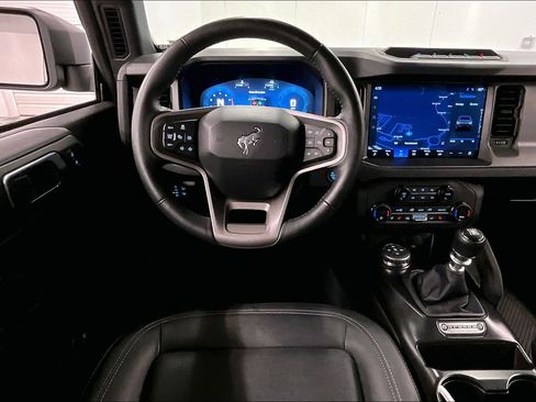 Used 2025 Ford Bronco Badlands AWD/4WD image 6