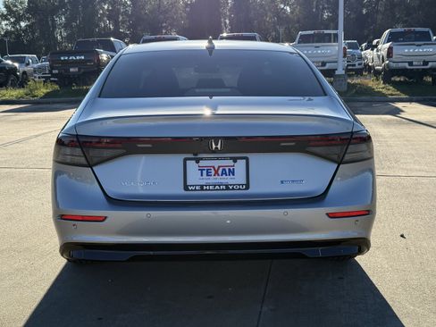 Used 2023 Honda Accord EX-L image 6