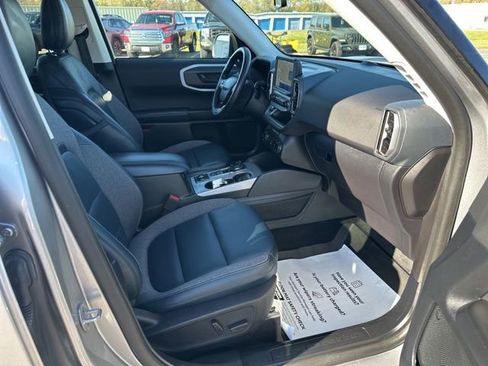 Used 2023 Ford Bronco Sport Outer Banks image 9
