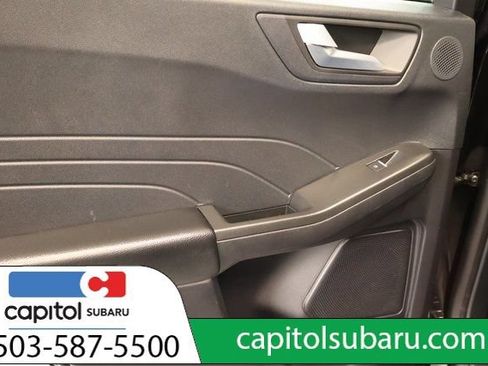 Used 2022 Ford Escape SEL w/ Technology Package FWD image 28