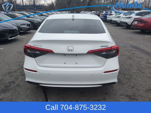 Used 2023 Honda Civic Touring image 7