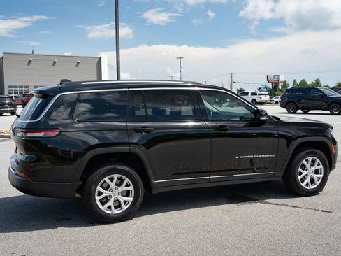 Used 2021 Jeep Grand Cherokee L Limited AWD/4WD image 10
