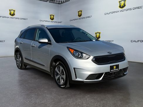 Used 2019 Kia Niro LX image 7