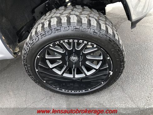 Used 2020 Ford F150 XLT RWD image 2
