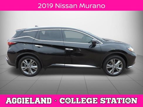 Used 2019 Nissan Murano Platinum FWD image 2