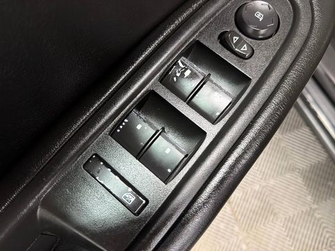 Used 2014 GMC Acadia SLT image 15