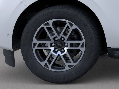 New 2026 Ford Expedition Active image 21