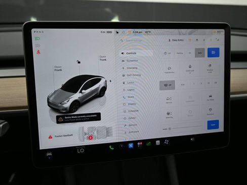 Used 2025 Tesla Model Y Long Range AWD/4WD image 10
