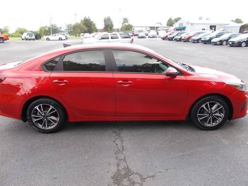 Used 2023 Kia Forte LXS w/ LXS Technology Package FWD image 12