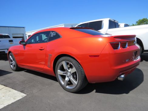 Used 2011 Chevrolet Camaro SS w/ RS Package RWD image 4