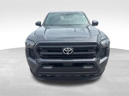 Used 2024 Toyota Tacoma SR5 AWD/4WD image 8