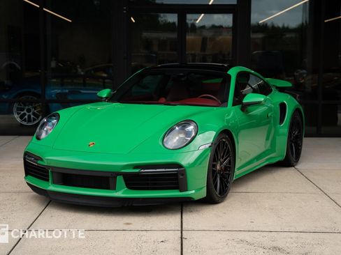 Used 2022 Porsche 911 Turbo image 7