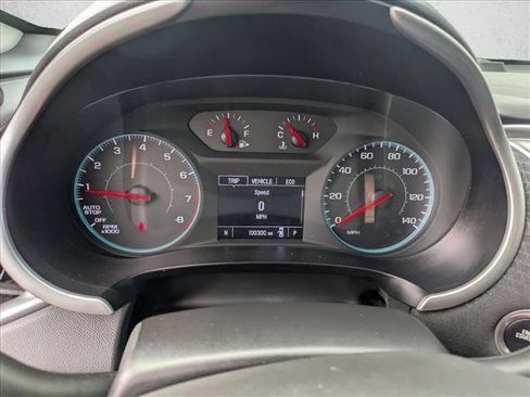 Used 2023 Chevrolet Malibu LT w/ Driver Confidence Package FWD image 10