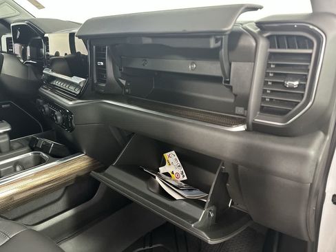 Used 2025 Chevrolet Silverado 1500 RST w/ Convenience Package II AWD/4WD image 25