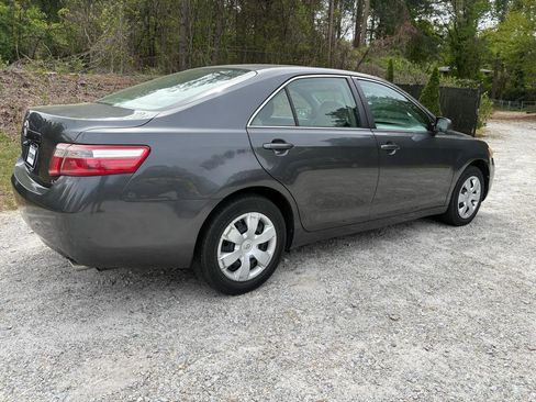 Used 2007 Toyota Camry LE FWD image 3