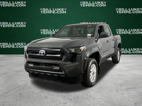 Used 2025 Toyota Tacoma SR5 image 9