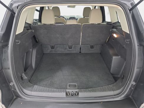 Used 2019 Ford Escape SE FWD image 34