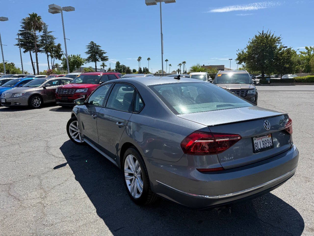 Used 2019 Volkswagen Passat 2.0T Wolfsburg FWD image 5