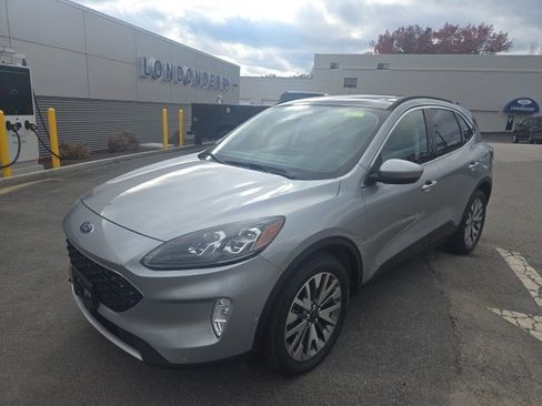 Used 2021 Ford Escape Titanium w/ Class II Trailer Tow Package image 11