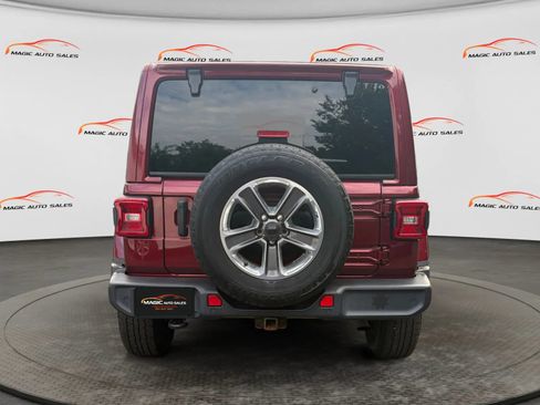 Used 2021 Jeep Wrangler Unlimited Sahara AWD/4WD image 9