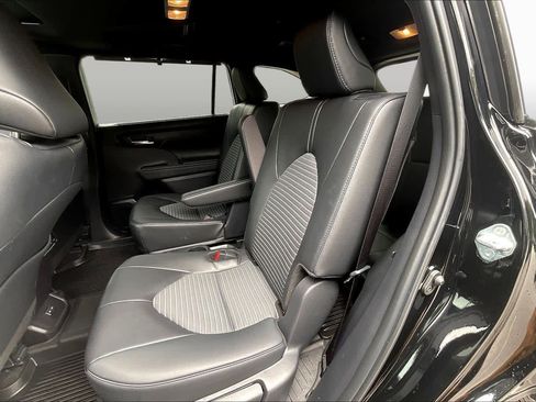 Used 2026 Toyota Highlander XSE AWD/4WD image 20