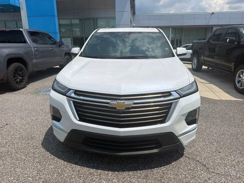 Used 2023 Chevrolet Traverse High Country AWD/4WD image 2