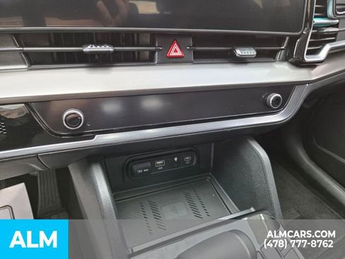 Used 2025 Kia Sportage EX w/ Premium Package FWD image 20