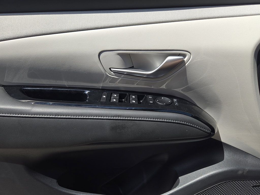 New 2026 Hyundai Tucson Limited FWD image 24