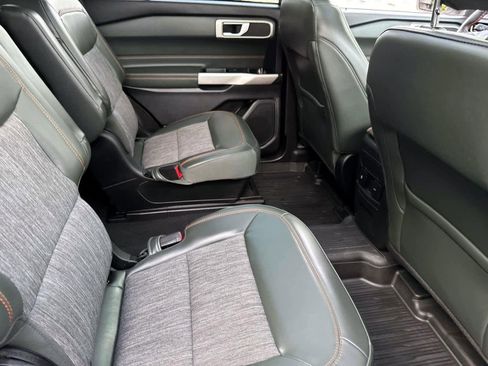 Used 2022 Ford Explorer Timberline image 15