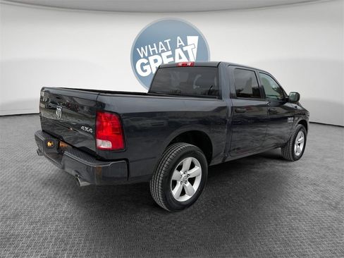 Used 2015 RAM 1500 Express image 3