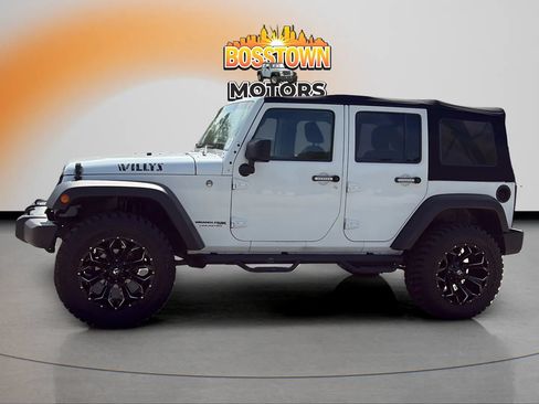 Used 2018 Jeep Wrangler Unlimited Sport AWD/4WD image 2