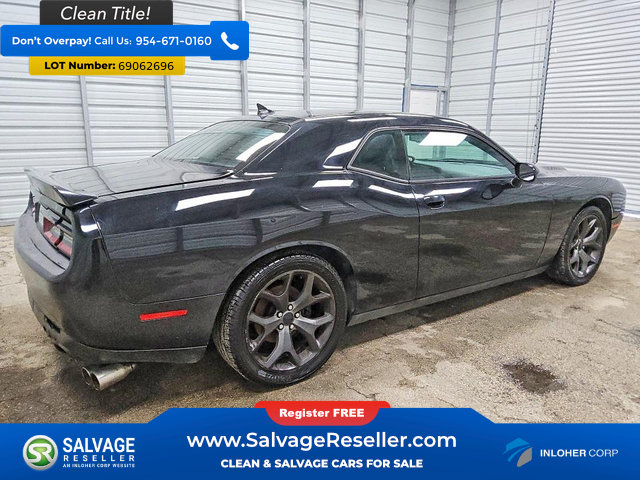 Used 2015 Dodge Challenger SXT Plus RWD image 4
