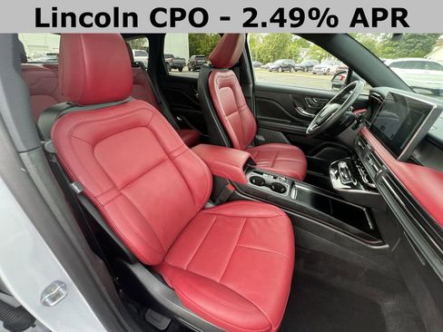Certified 2025 Lincoln Corsair Reserve w/ Rear Removable Package Tray image 32