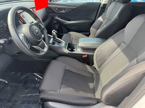 Used 2025 Subaru Outback Premium w/ Popular Package #1A AWD/4WD image 12